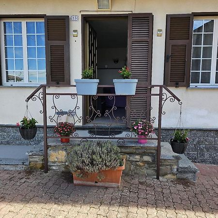 La Casa Della Lavanda Borgo Adorno Extérieur photo