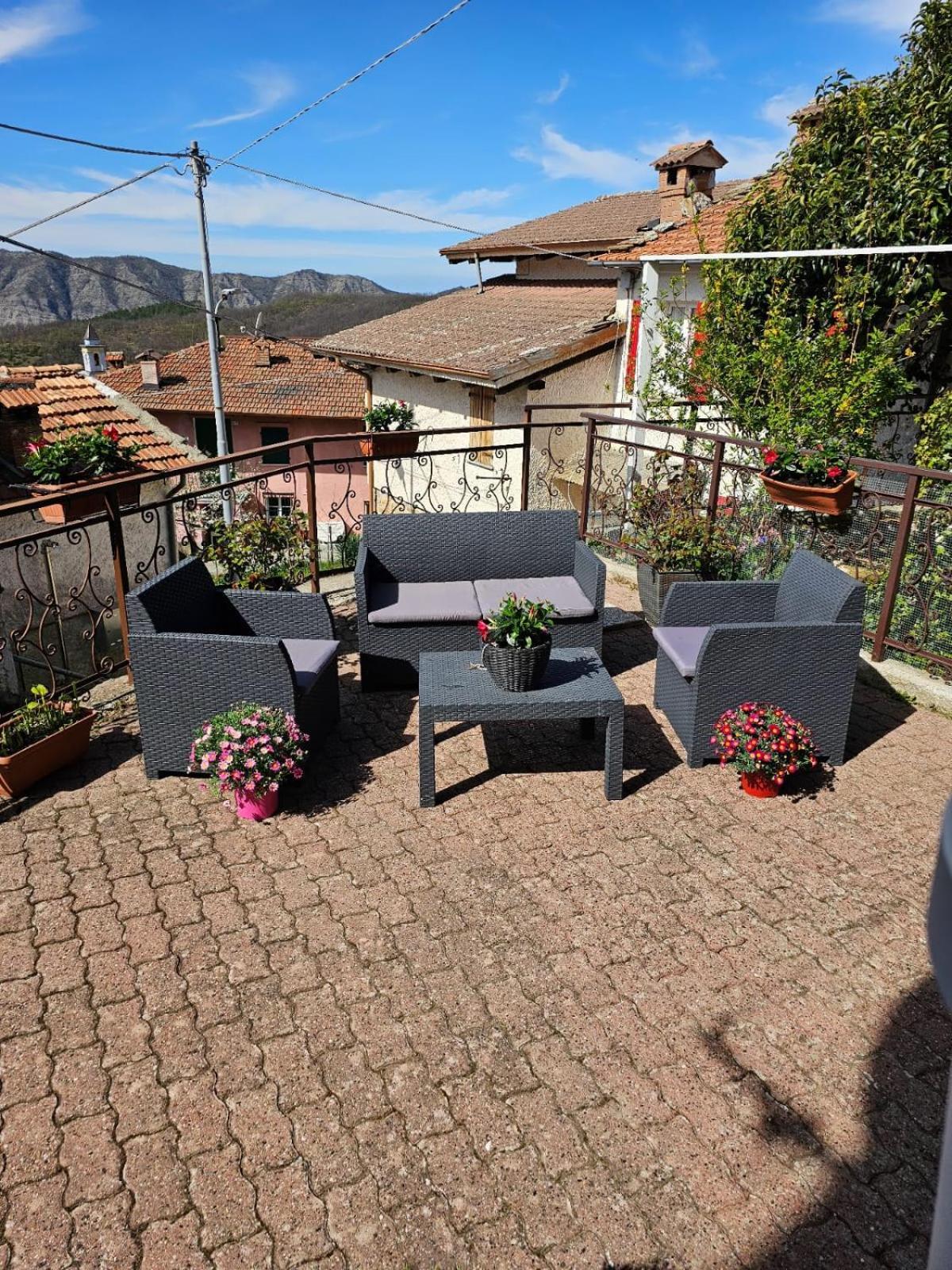 La Casa Della Lavanda Borgo Adorno Extérieur photo