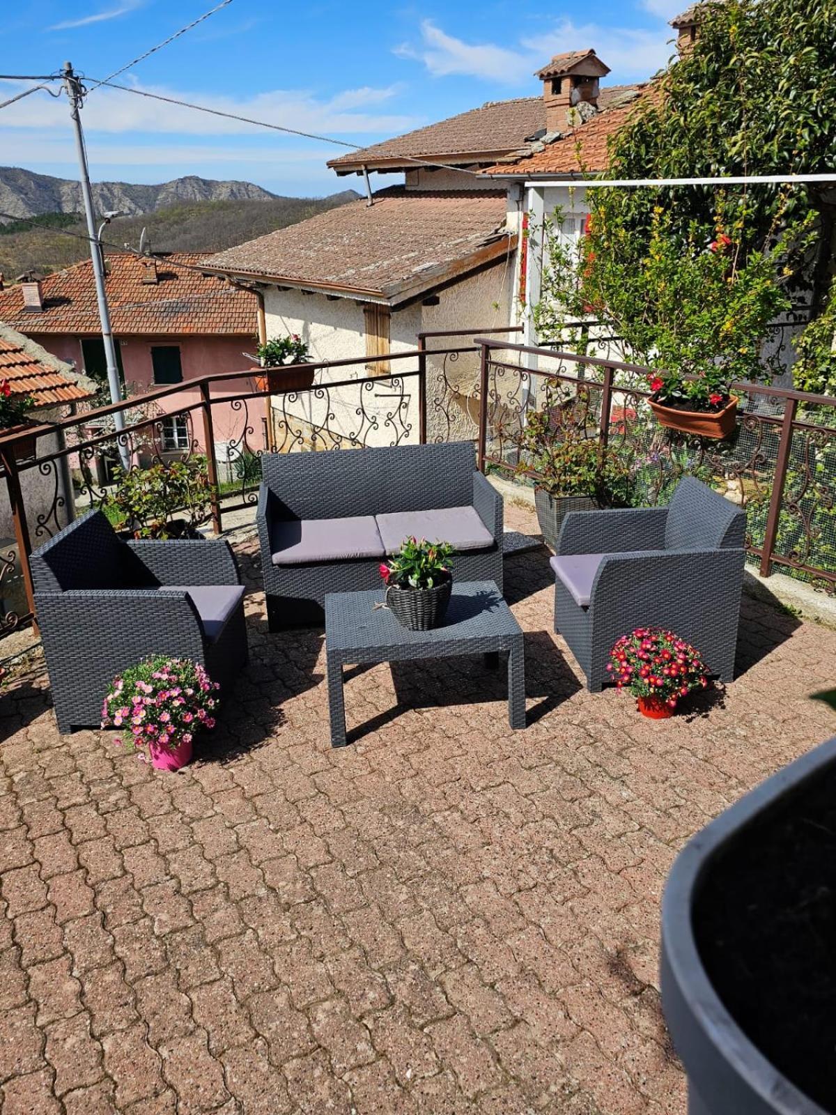 La Casa Della Lavanda Borgo Adorno Extérieur photo