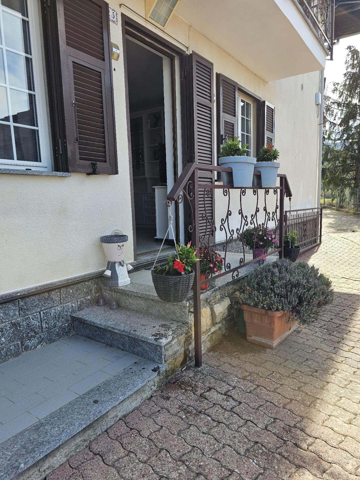 La Casa Della Lavanda Borgo Adorno Extérieur photo